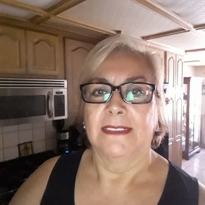 Meet your Posher, Lily